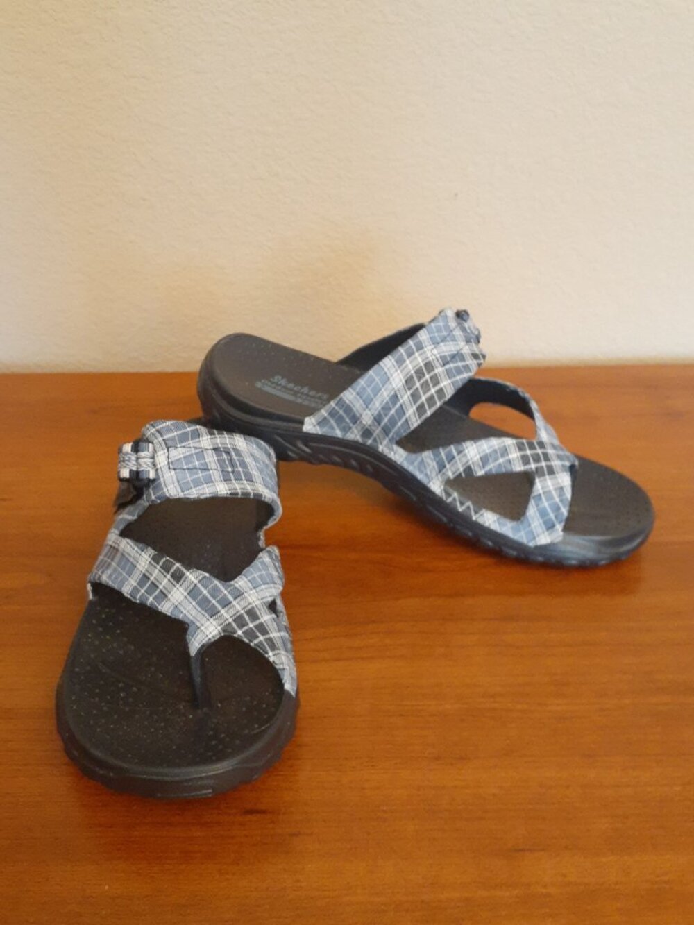 Skechers Foamies Plaid Sandals NWT